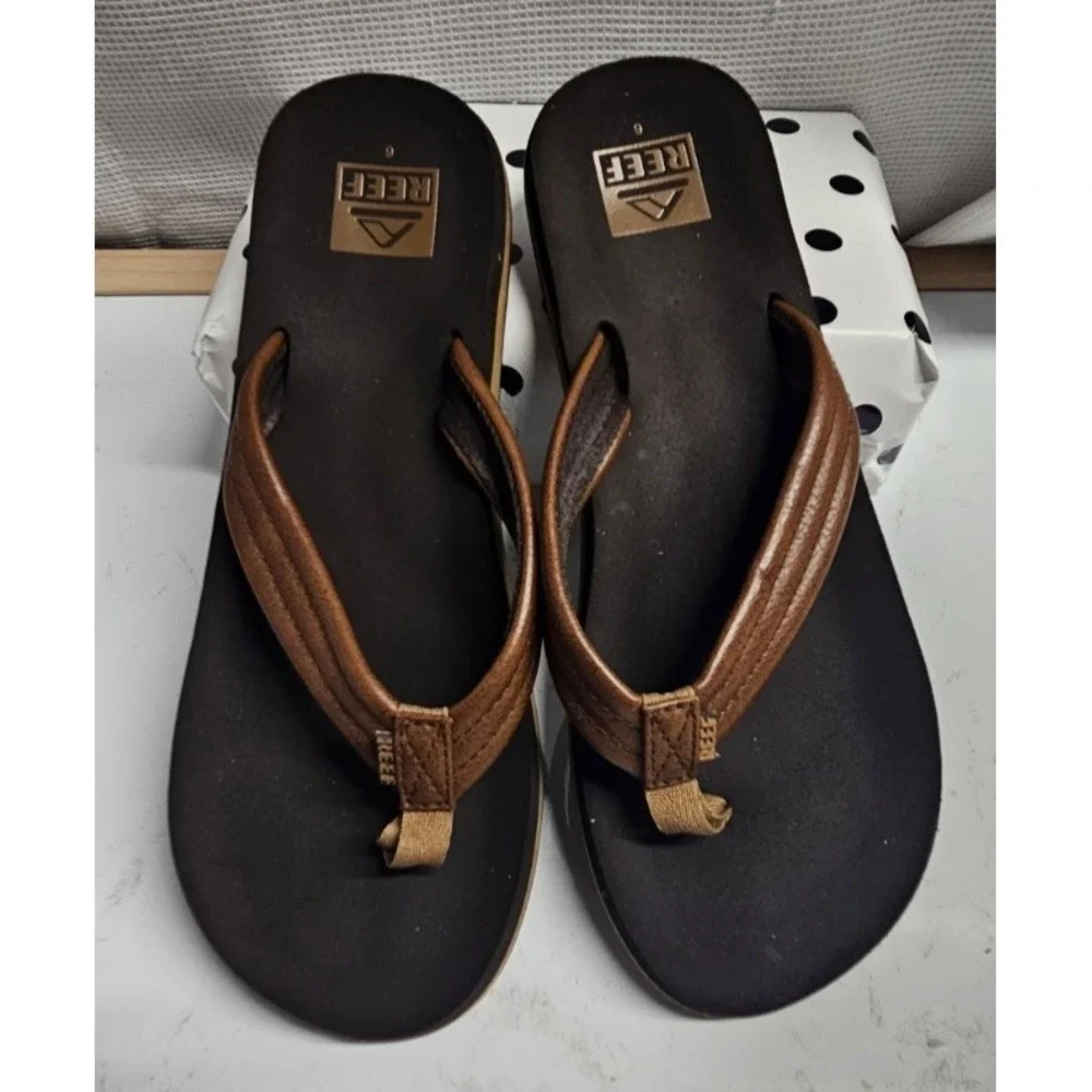 REEF‎ KIDS AHI flip flop sandals big kid EU 37/ US 6 brown faux leather upper